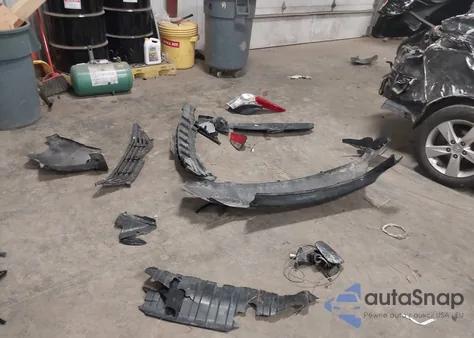 2013 Hyundai Elantra Gls z USA, uszkodzony, nr VIN 5NPDH4AE3DH395649